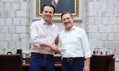 Esteban Villegas y José Rosas Aispuro, actual y ex gobernador de Durango