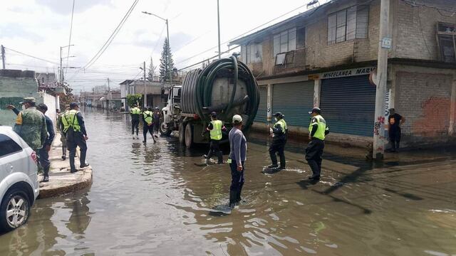 Chalco, Estado de México sigue bajo el agua, refuerzan actividades de vigilancia y labores