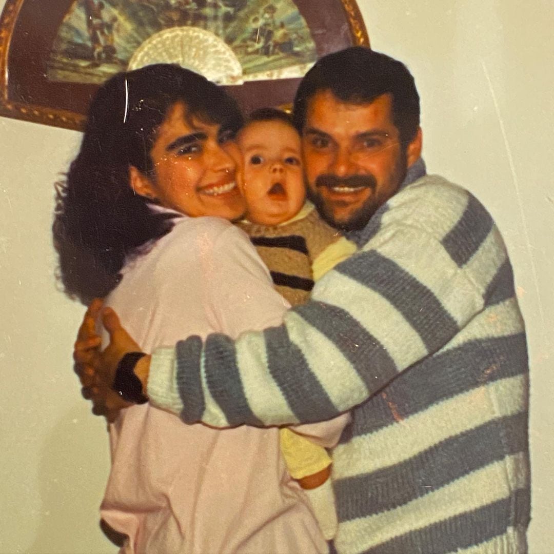 Berth Oh con sus papás.