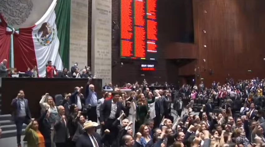 Cámara de Diputados aprueba reforma para mantener al Ejército en las calles hasta 2028; legisladores celebran