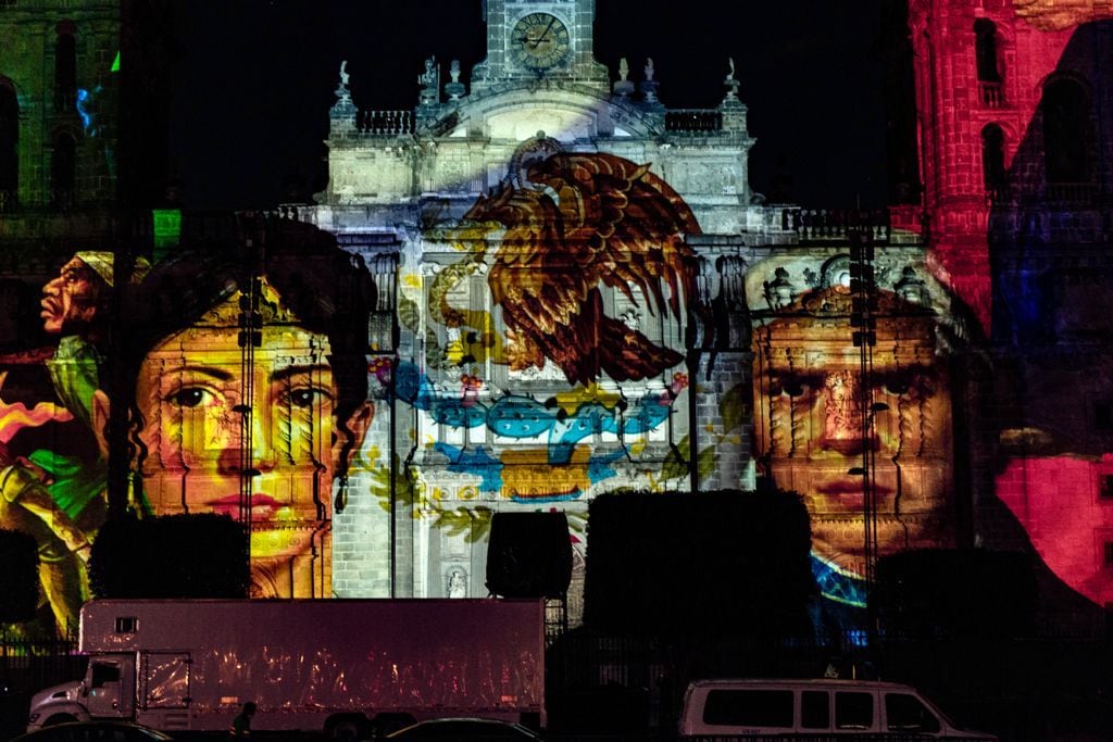 Espectáculo de videomapping en el Grito de Independencia