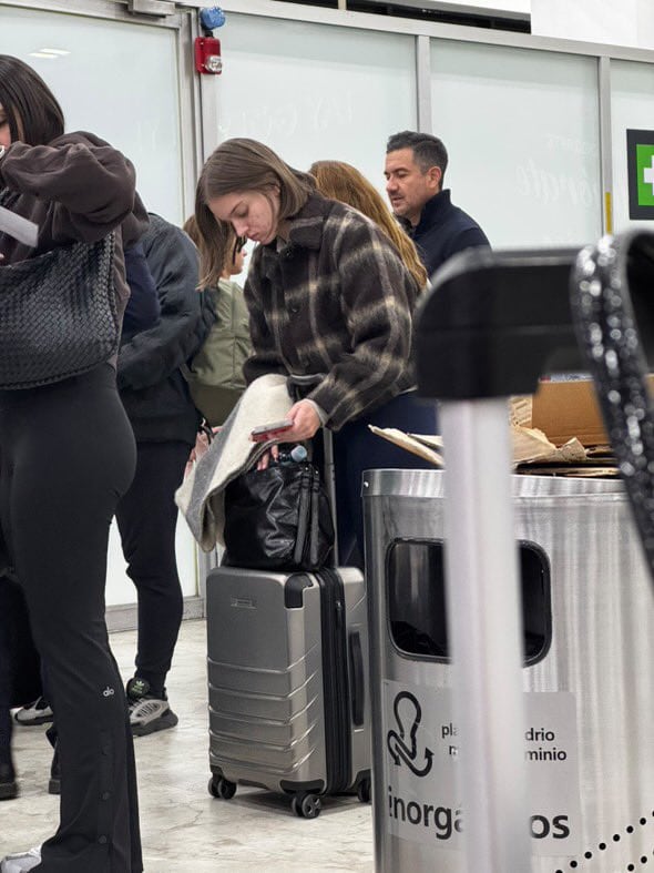 Miguel Ángel Yunes Márquez vuela a París en primera clase