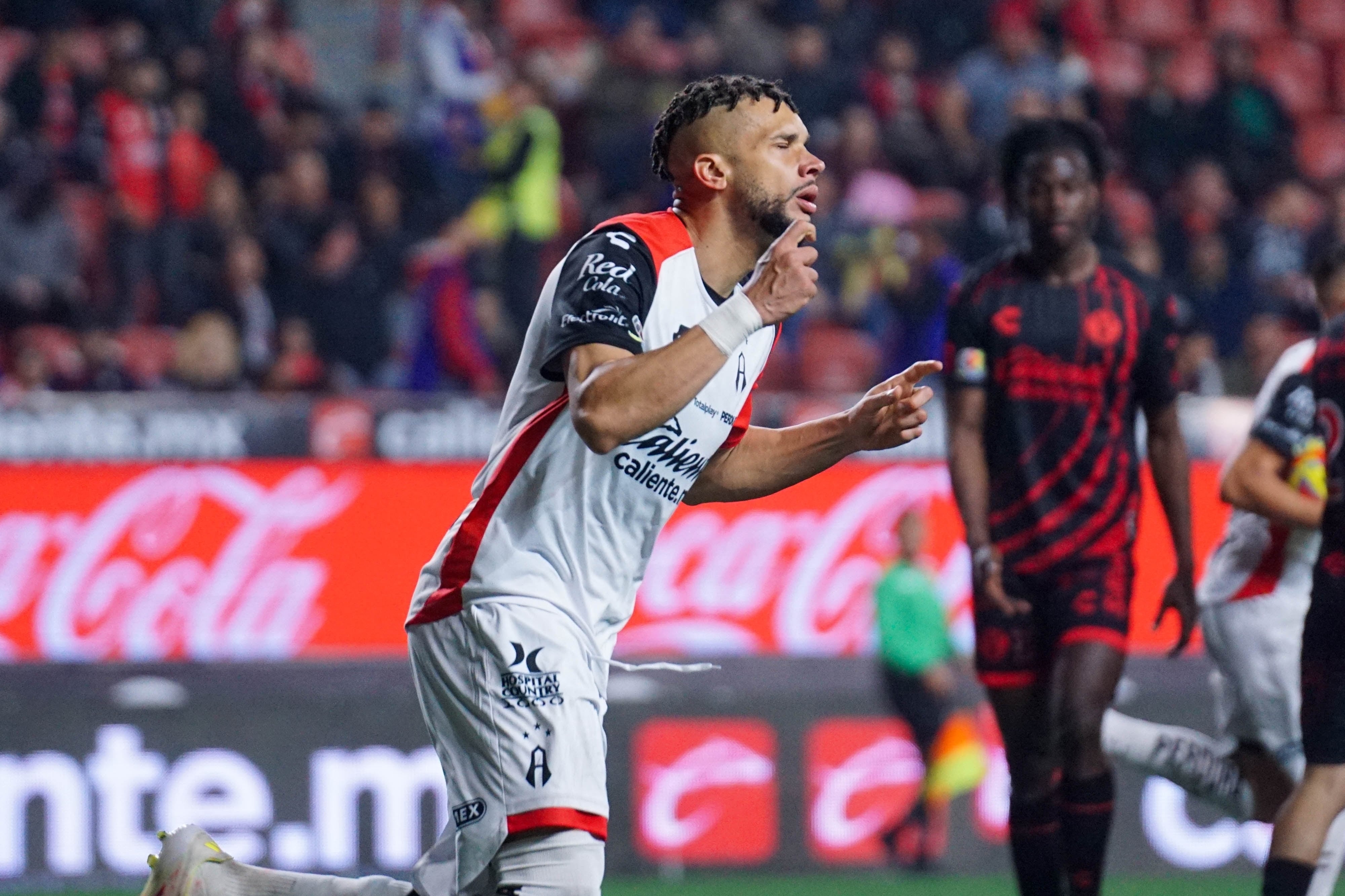El espectacular golazo de Matheus Dória en la Liga MX