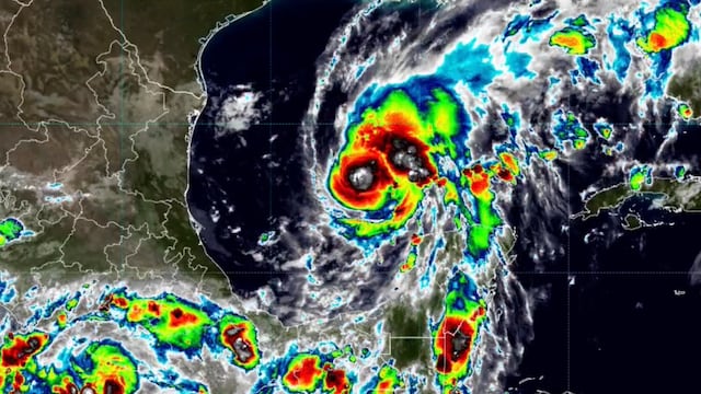 ¡Isaías ya es huracán categoría 1! Se ubica al noroeste de Yucatán