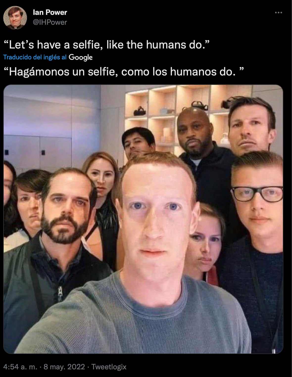 Mark Zuckerberg y su extraña selfie alimentan rumores de que es un extraterrestre