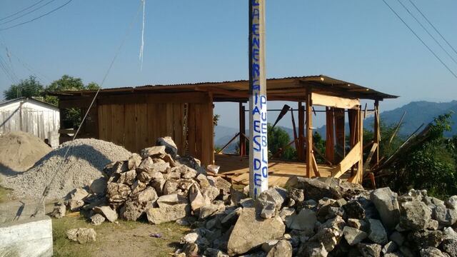 Casa que construían Las Abejas de Acteal