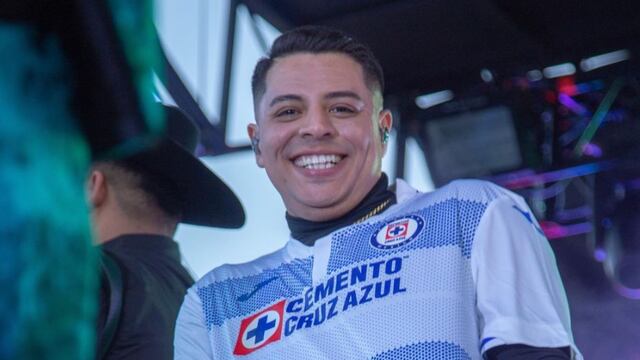 Eduin Caz, vocalista de Grupo Firme