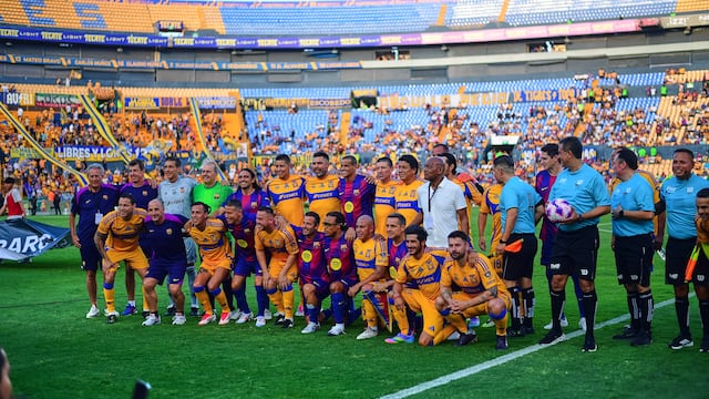 Resumen y goles del partido entre leyendas de Tigres vs leyendas del Barcelona