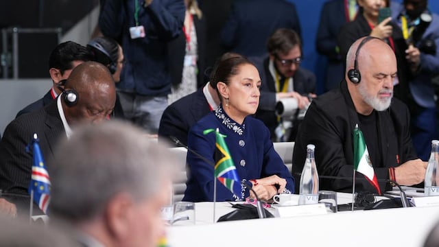 Claudia Sheinbaum Pardo, encabezó la inauguración de la IV Cumbre En Defensa de la Democracia