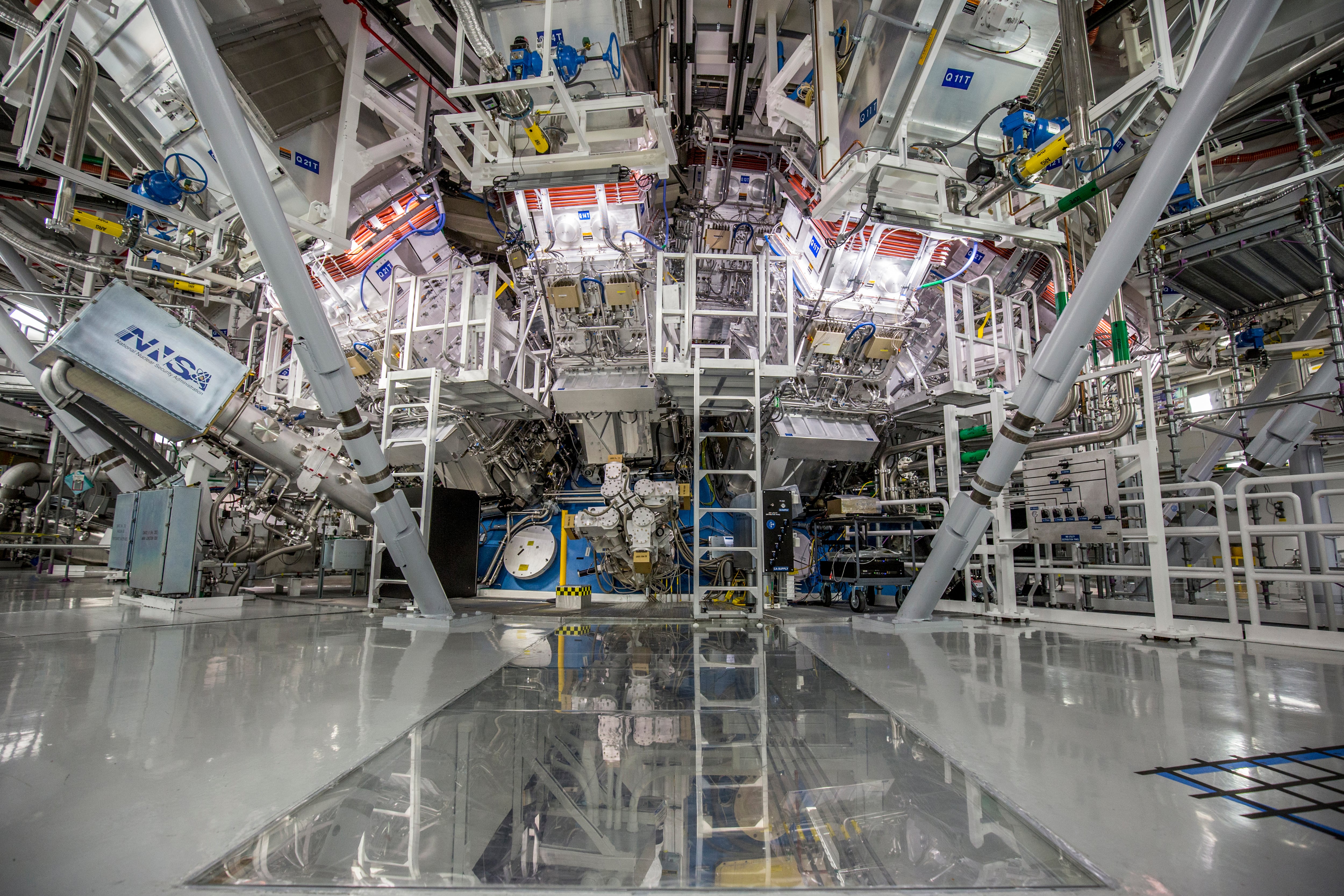 Con un experimento Estados Unidos logra los primeros hilos de la fusión nuclear