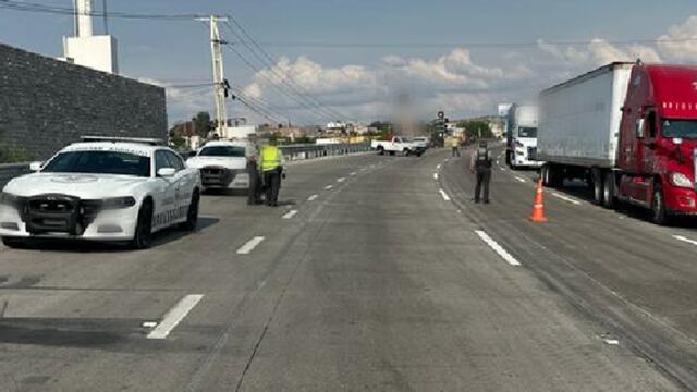 Abre autopista México-Querétaro tras accidente que dejó 8 personas heridas