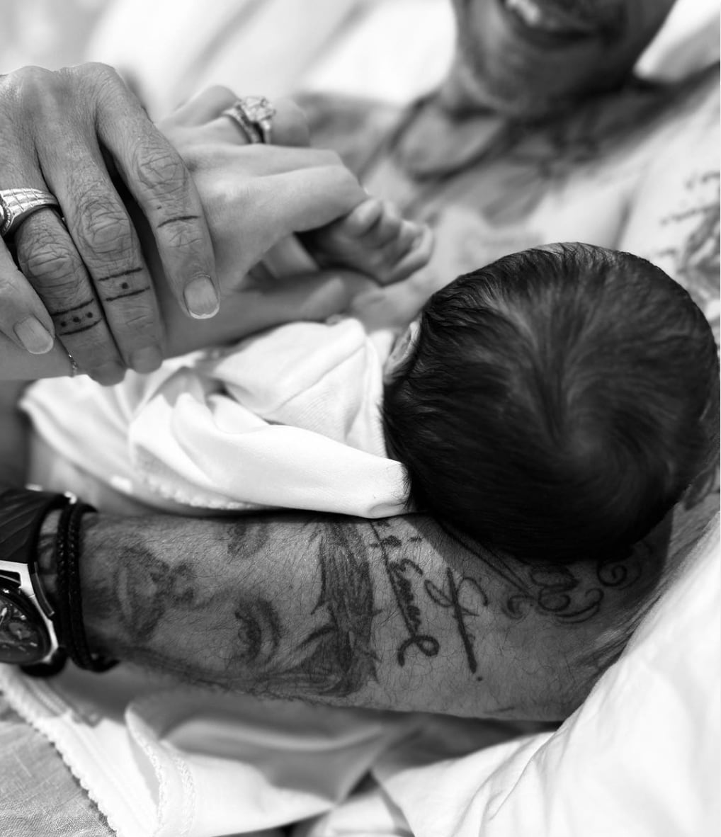 Marc Anthony anuncia el nacimiento de su hijo con Nadia Ferreira