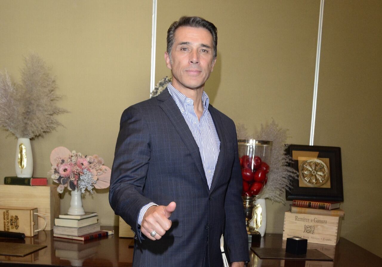 Sergio Mayer, actor.