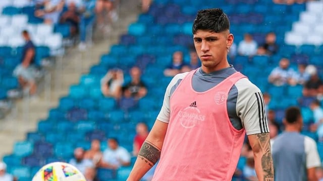 Alan Pulido, delantero del Club Deportivo Guadalajara.