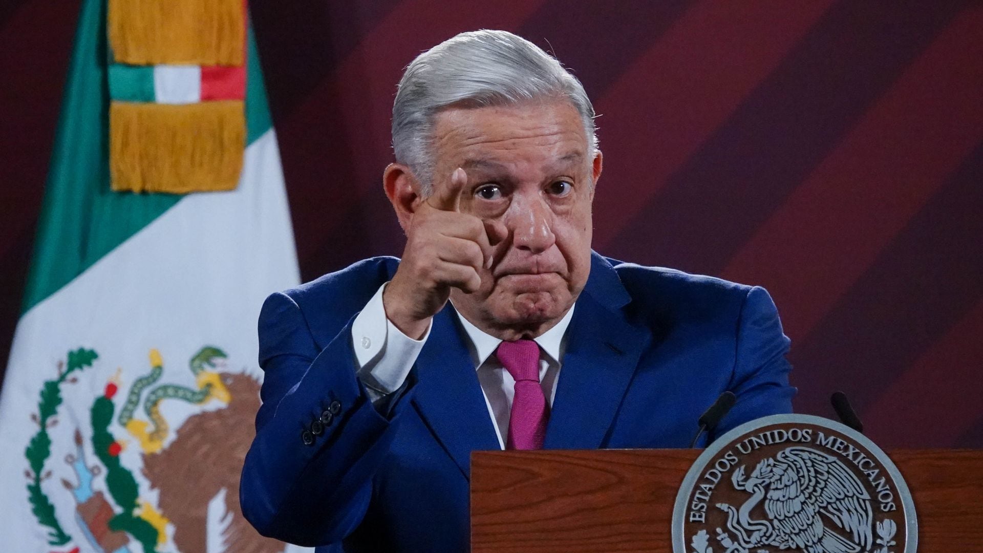 Mañanera de AMLO hoy 20 de junio. Temas importantes: jueza Angélica Sánchez Hernández, caso Ayotzinapa, Tomás Zerón, Roberto Madrazo, Juan Collado, Marcelo Ebrard, Secretaría de la Cuarta Transformación, elecciones 2024, Salvador Allende, Plan B, SCJN, Marath Bolaños López, Zócalo CDMX y más