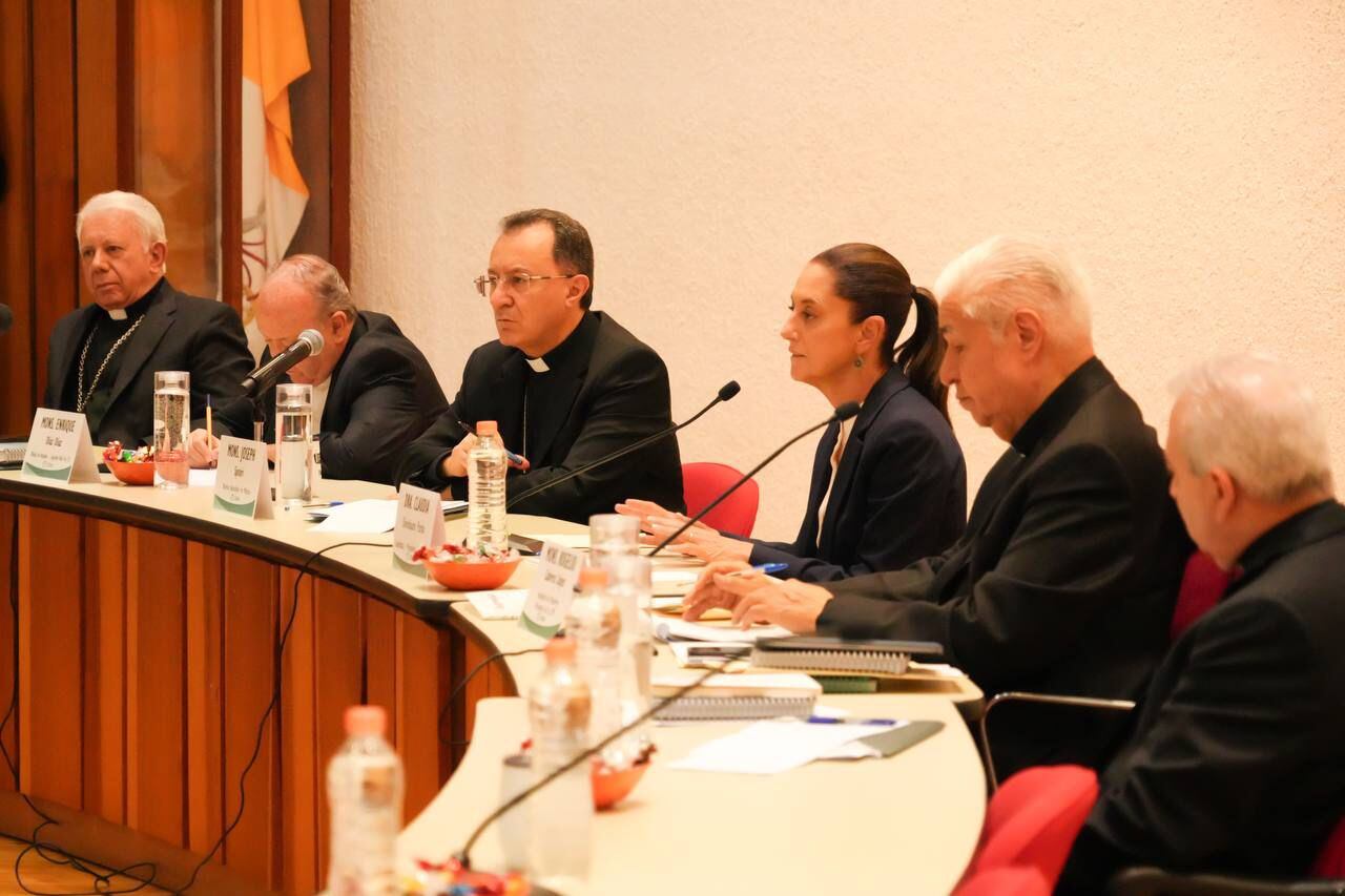 Claudia Sheinbaum en reunión con la Conferencia del Episcopado Mexicano