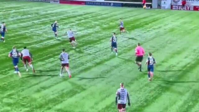 Portero anota golazo