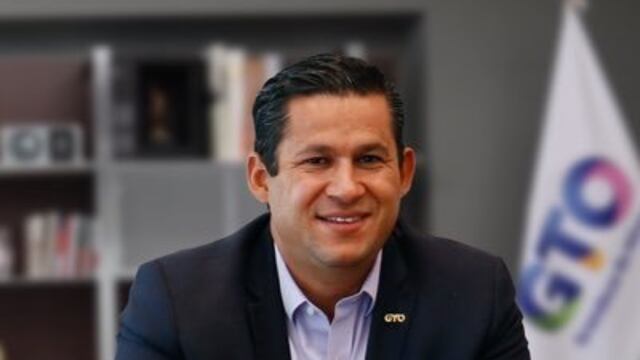 Diego Sinhue Rodríguez Vallejo. Suspensión de clases.