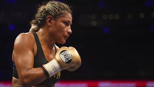 Barby Juárez: He hecho lo doble que el Canelo y no gano lo mismo
