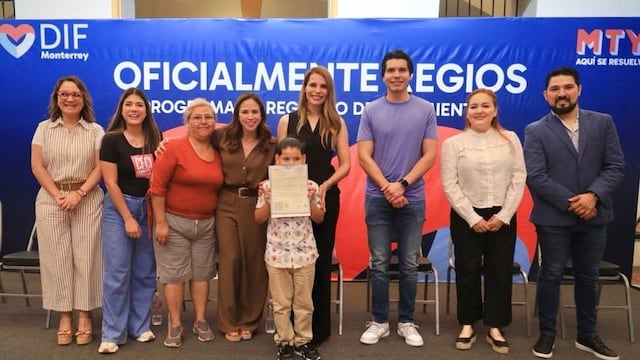 Oficialmente Regios, es una iniciativa dirigida a personas que no contaban con acta de nacimiento.