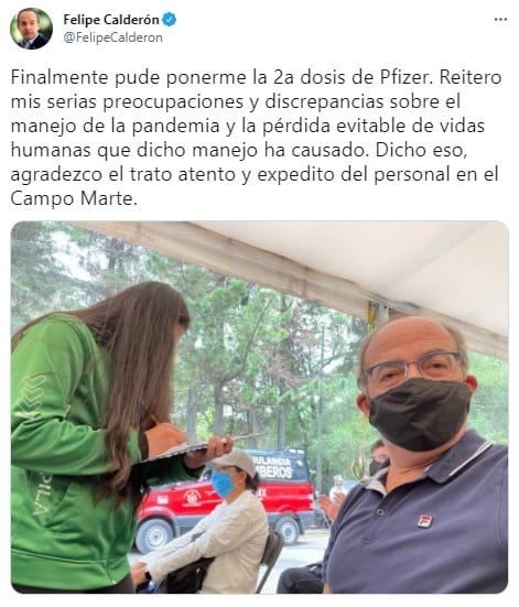 Felipe Calderón tuit de vacuna