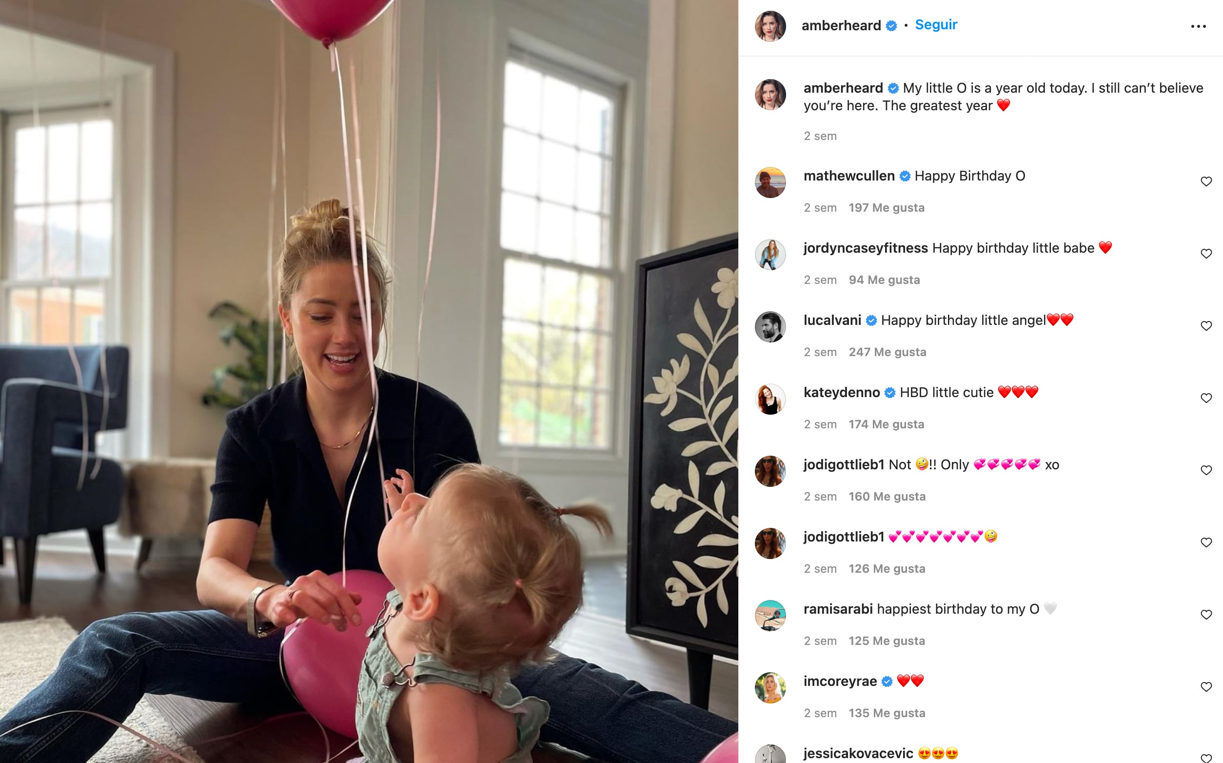 Amber Heard con su hija