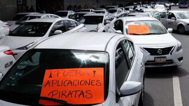 Bloqueo de taxistas en Aeropuerto de la CDMX.