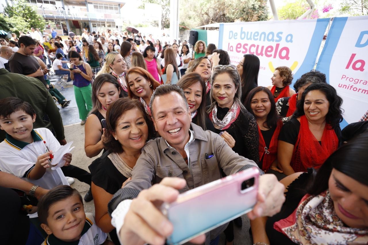 Pablo Lemus lleva 9 años ofreciendo programas sociales