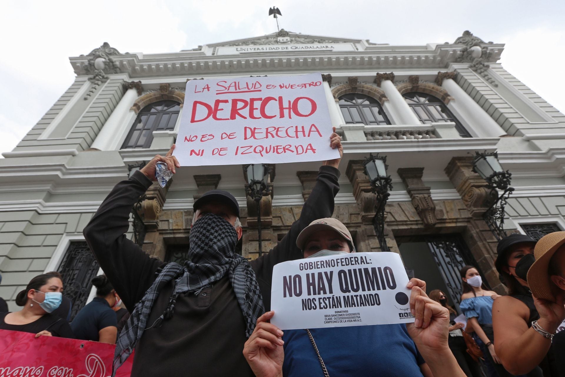 Protesta contra el desabasto de medicamentos para tratar el cáncer