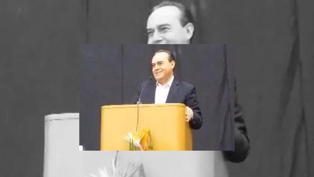 Alcalde de Chihuahua regala televisores a mujeres para "que vean las novelas" (VIDEO)