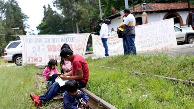 Bloqueo de CNTE a vías en Michoacán