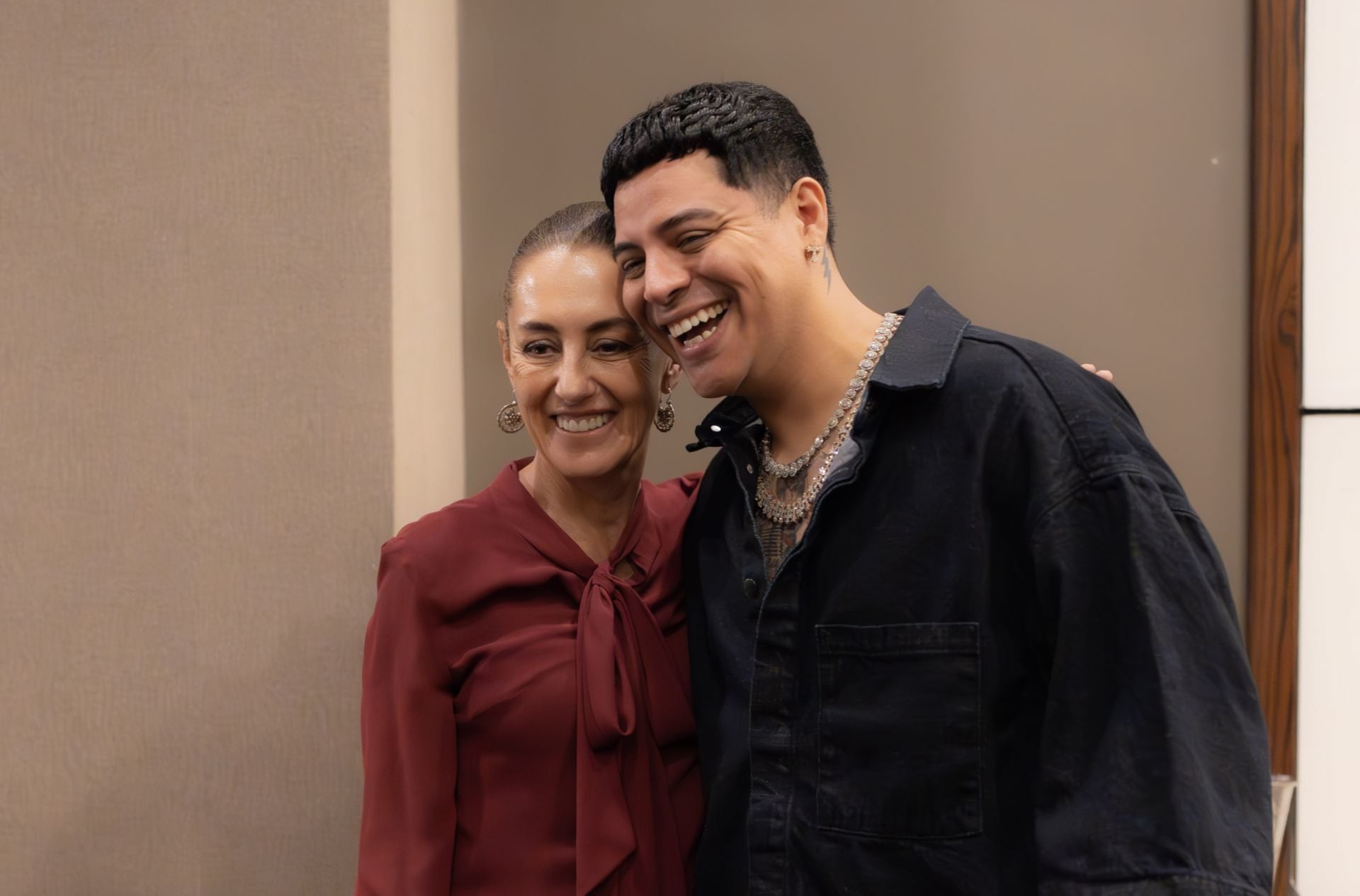 Claudia Sheinbaum y Grupo Firme.