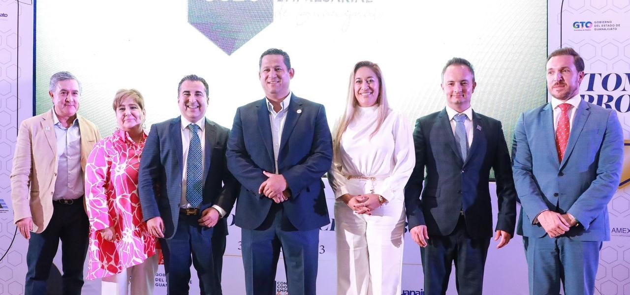 Diego Sinhue Rodríguez toma protesta al Consejo Coordinador Empresarial de la ciudad de Guanajuato