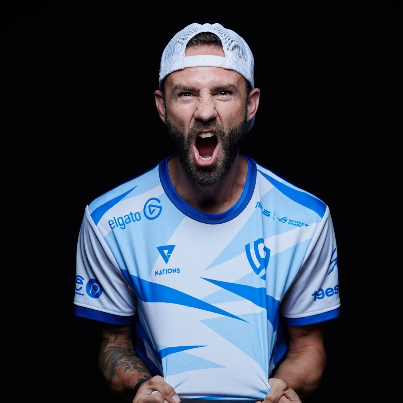 El futbolista Miguel Layún ha invertido en los videojuegos con el equipo 19esports