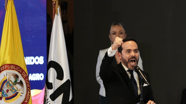 De la Espriella asegura que Colombia enfrenta una amenaza de golpe de Estado