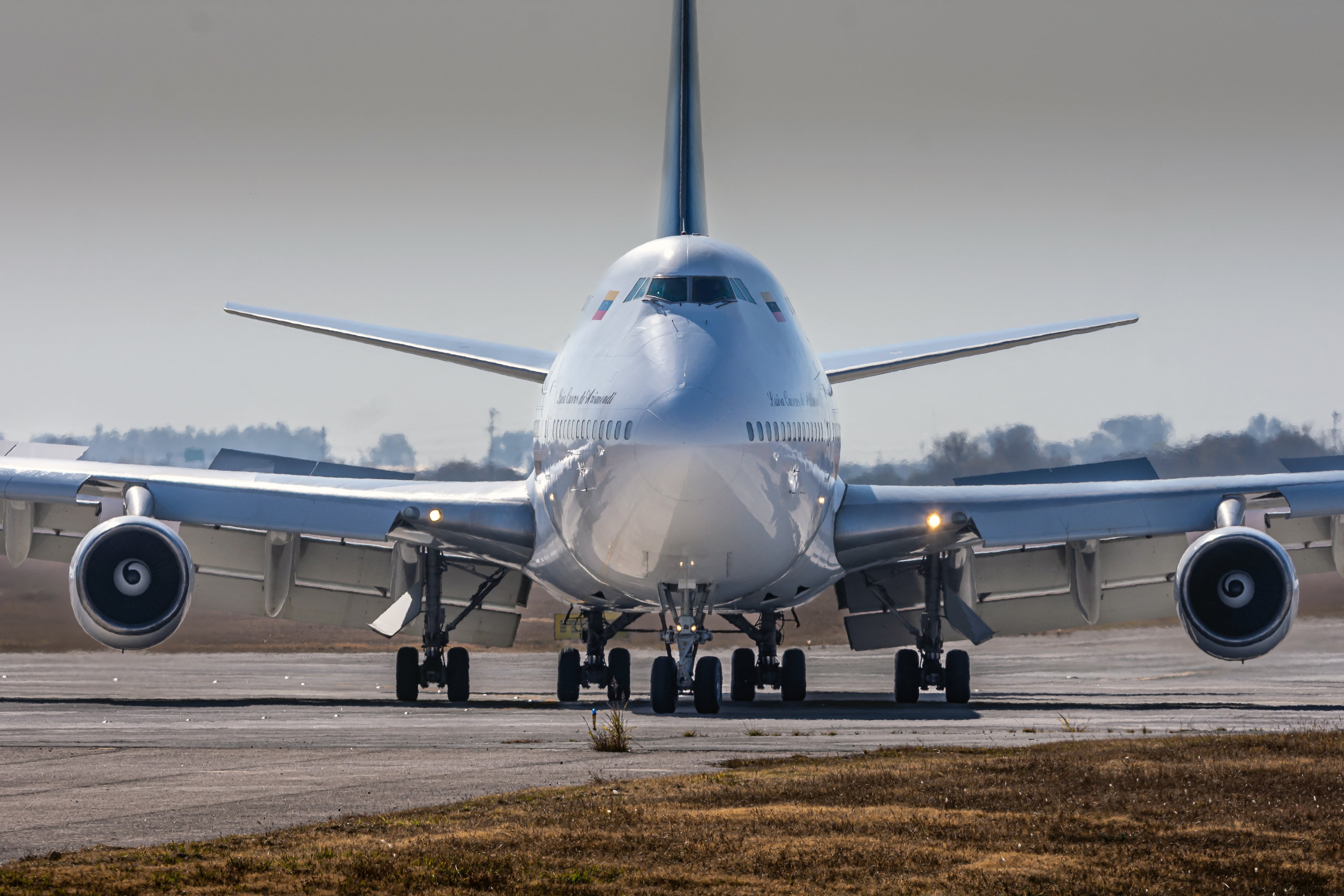 Avión