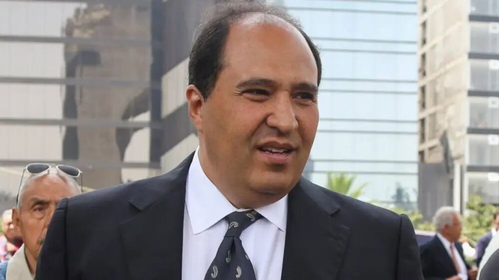 Lázaro Cárdenas Batel reaparece en primera fila de una corcholata de Morena