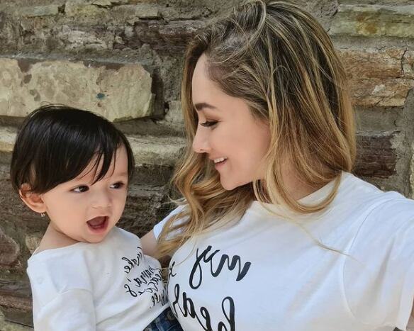 Sherlyn y su hijo André