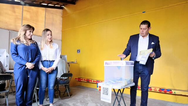 Alejandro Armenta vota en las elecciones 2025 del Poder Judicial