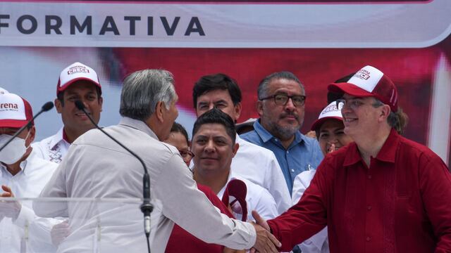 Adán Augusto y Marcelo Ebrard en un evento de Morena