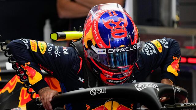 Checo Pérez en el Gran Premio de México.