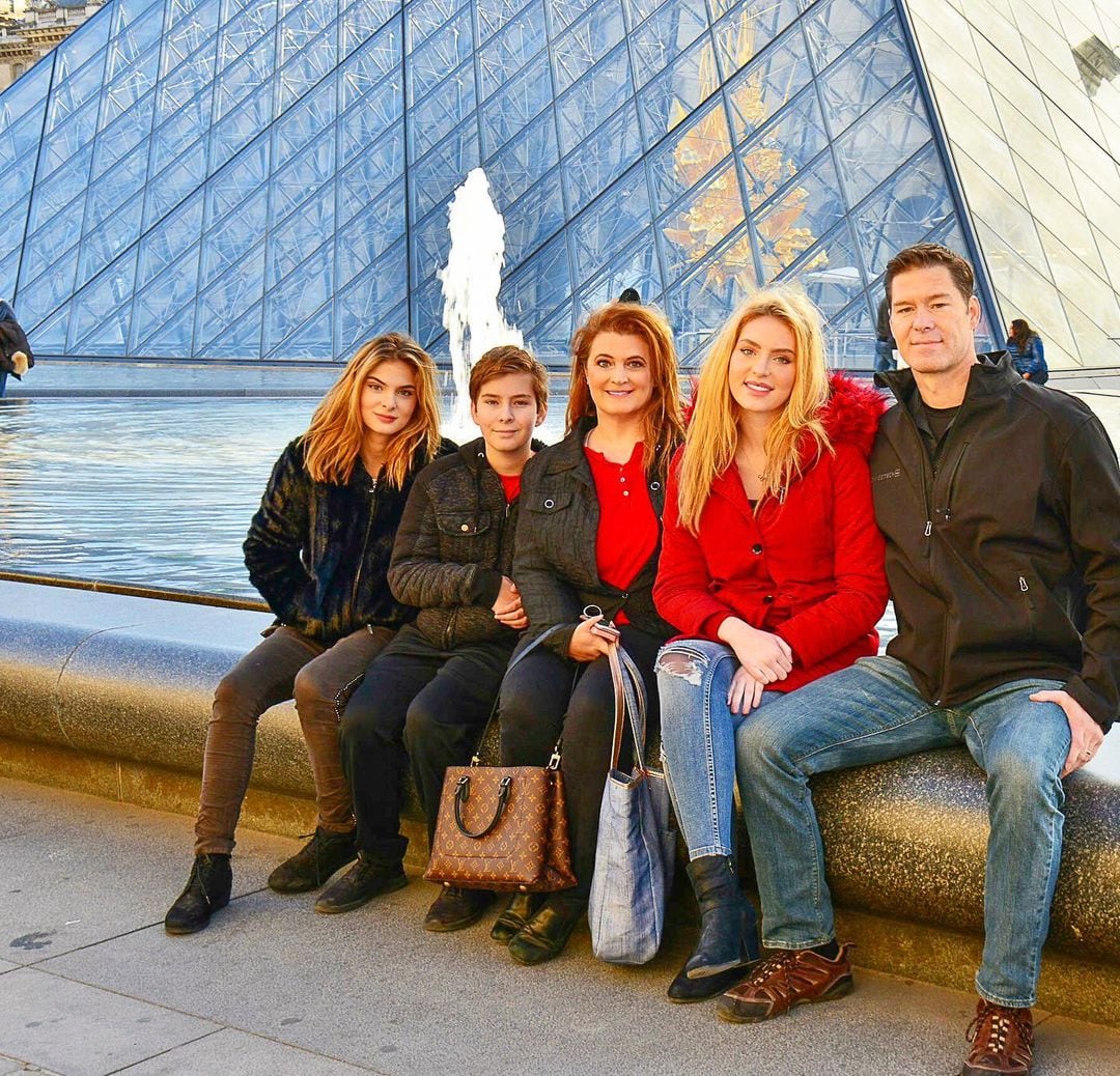 Brighton Sharbino y su familia completa.