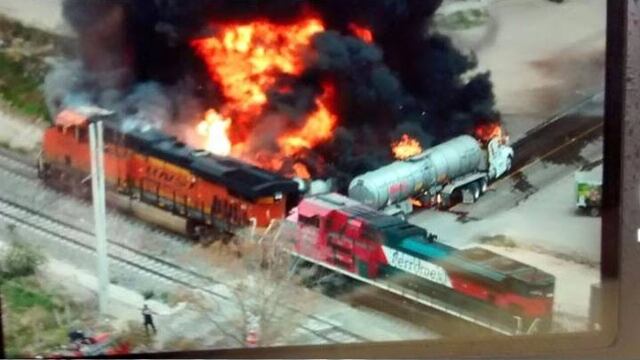 Explota pipa de Pemex tras choque con tren en Aguascalientes; desalojan poblado por riesgo