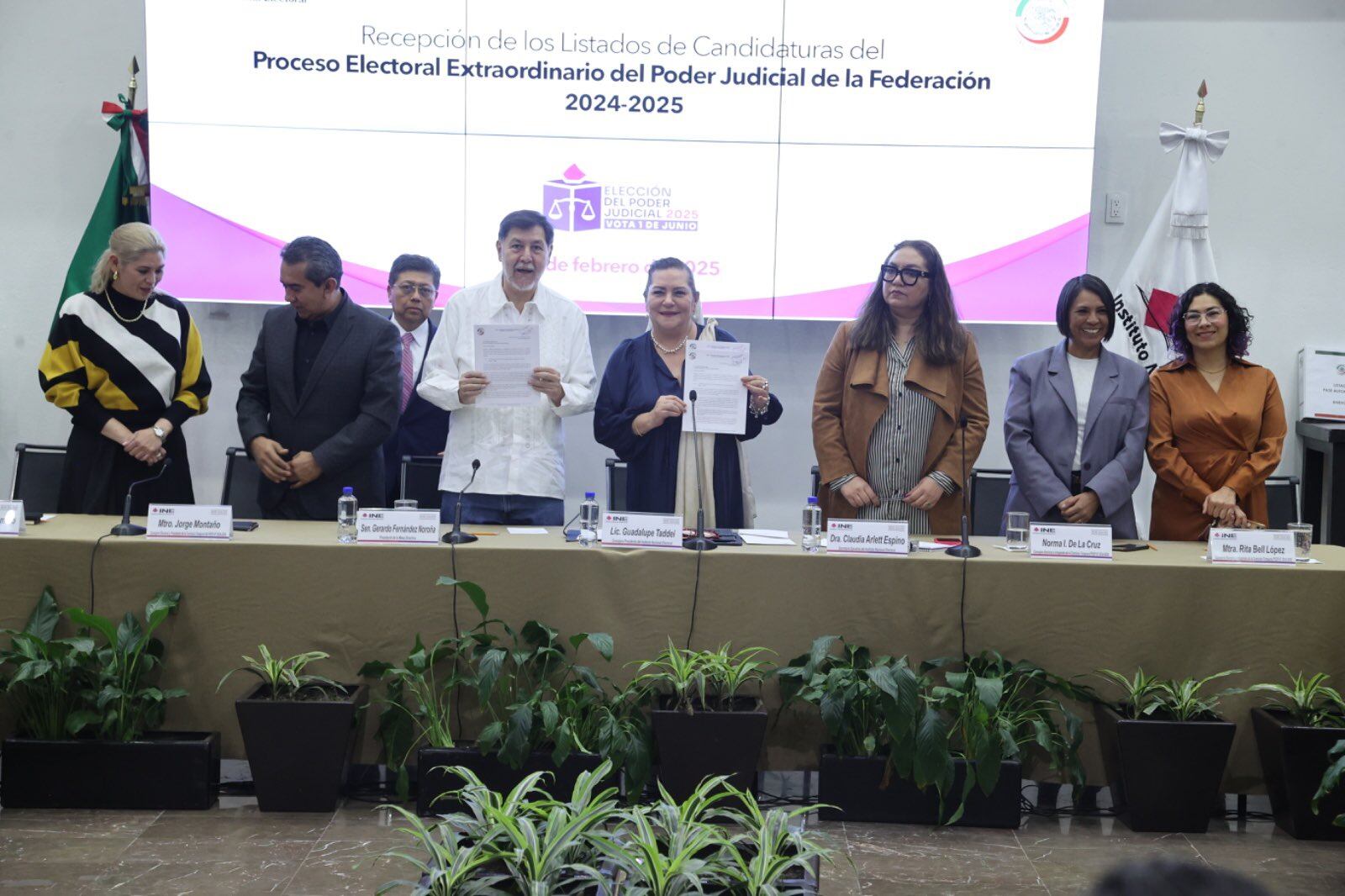 Senado entrega listado de candidatos para Elecciones 2025 Poder Judicial.
