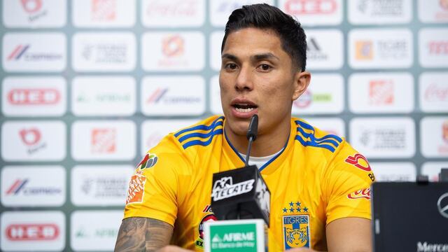 Carlos Salcedo en conferencia de prensa.
