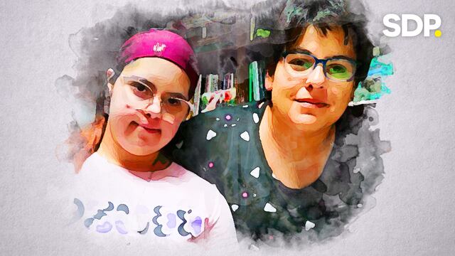 Itzel y su hermana.