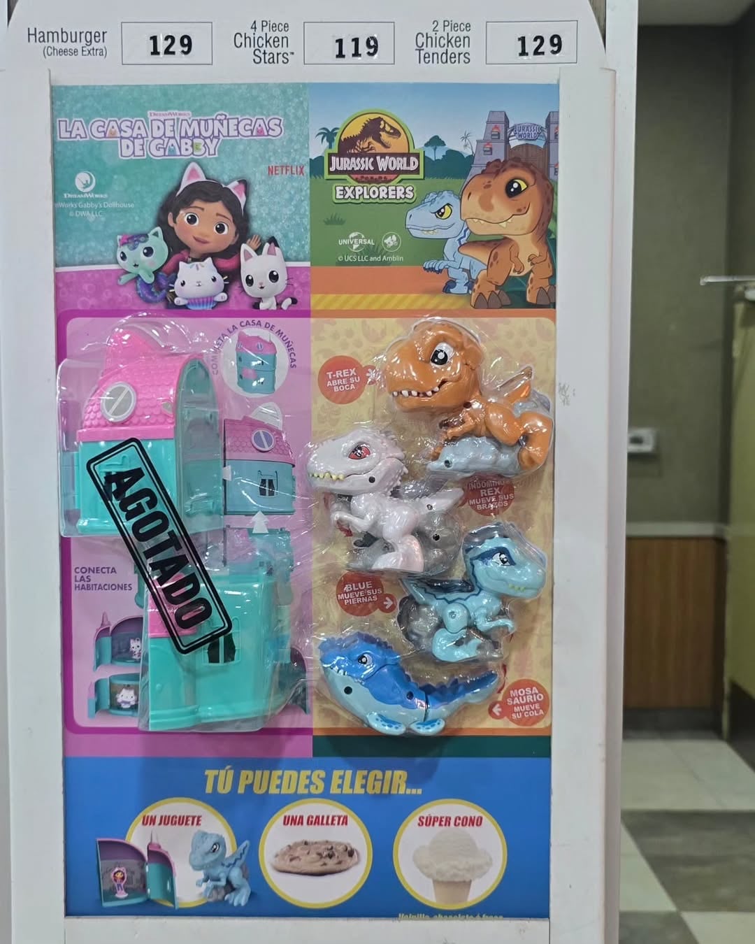 Jurassic World Explorer y La casa de muñecas de Gaby en Carl’s Jr
