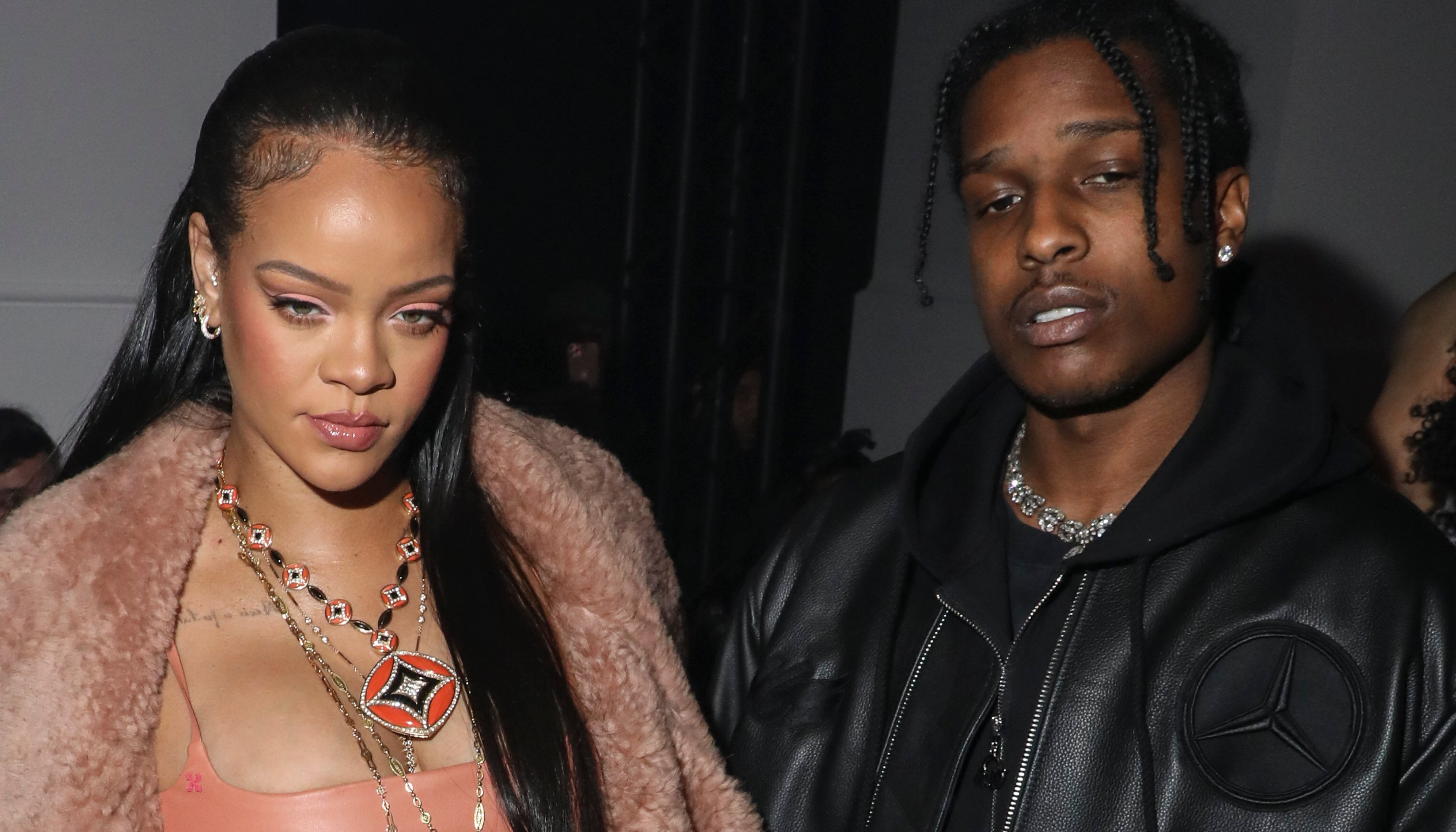 Rihanna embarazada, ASAP Rocky y su bebé protagonizan la portada de Vogue