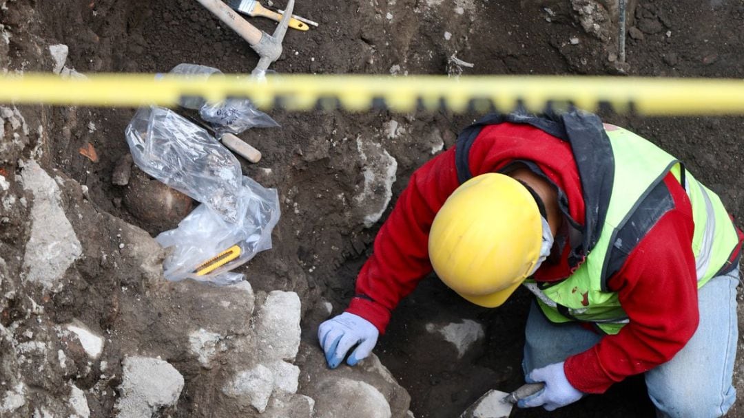 INAH pide detener obra en Calzada de Tlalpan por posible hallazgo arqueológico