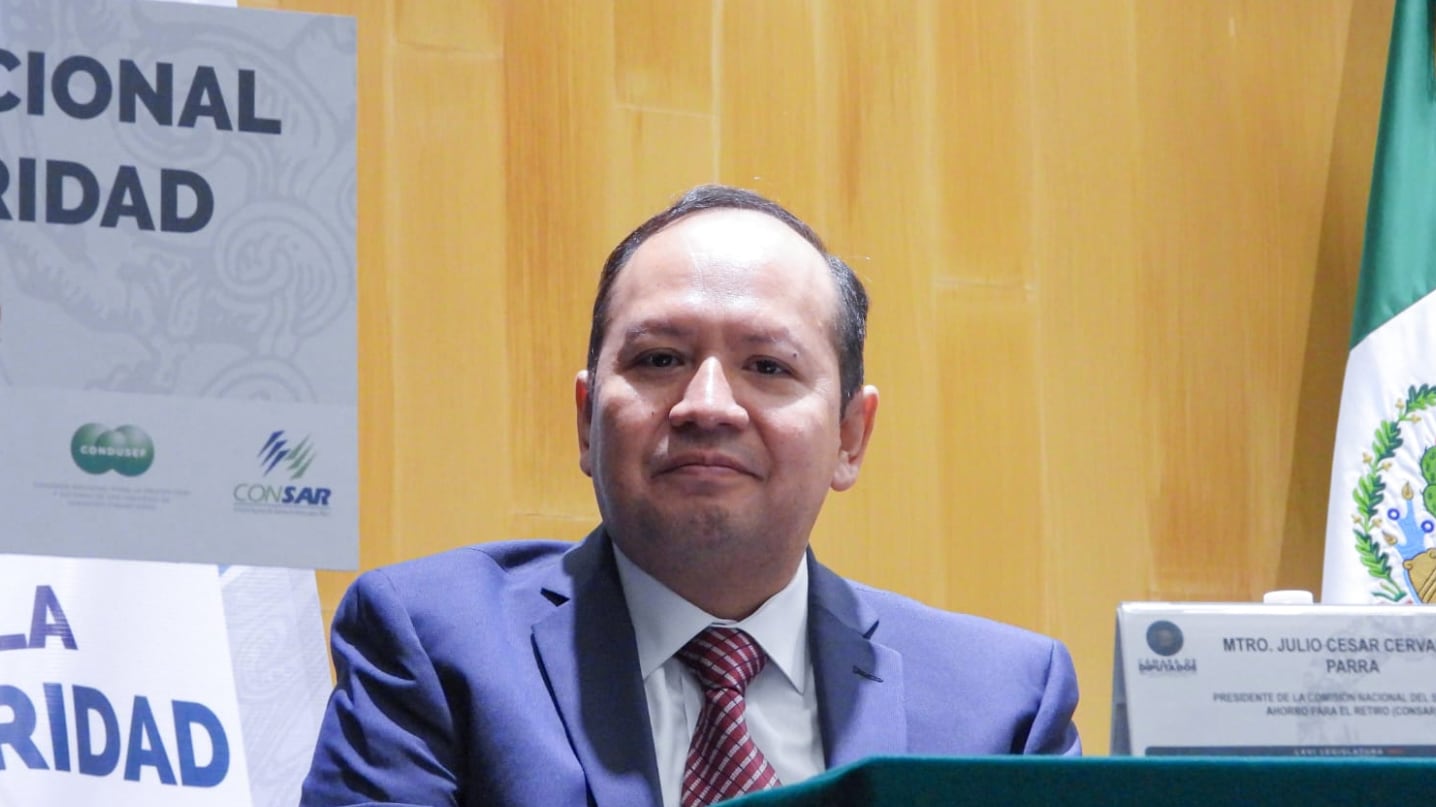 ¿Quién es Julio César Cervantes Parra? Presidente de Consar